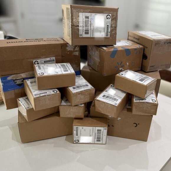 LIKES GET OFFERS at CASA SAINT SOMEWHERE ❤️ - Picture 4 of 11